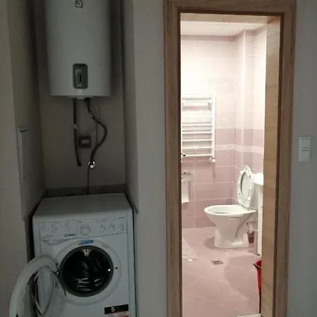 Двустаен Апартамент В Смирненски. До Селената Apartment *