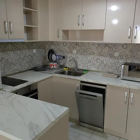Двустаен Апартамент В Смирненски. До Селената Apartment Plovdiv